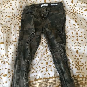 Guess camo jeans